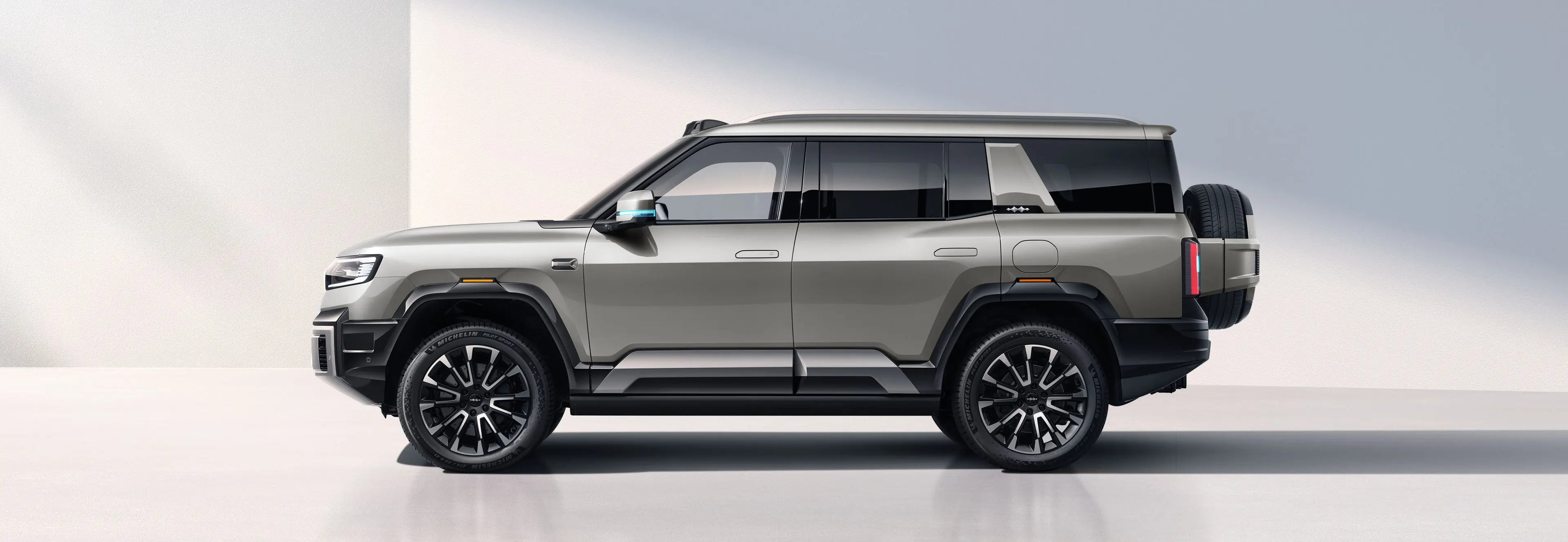 Leopardo 8  Tianshen Smart Drive Ultra Edition