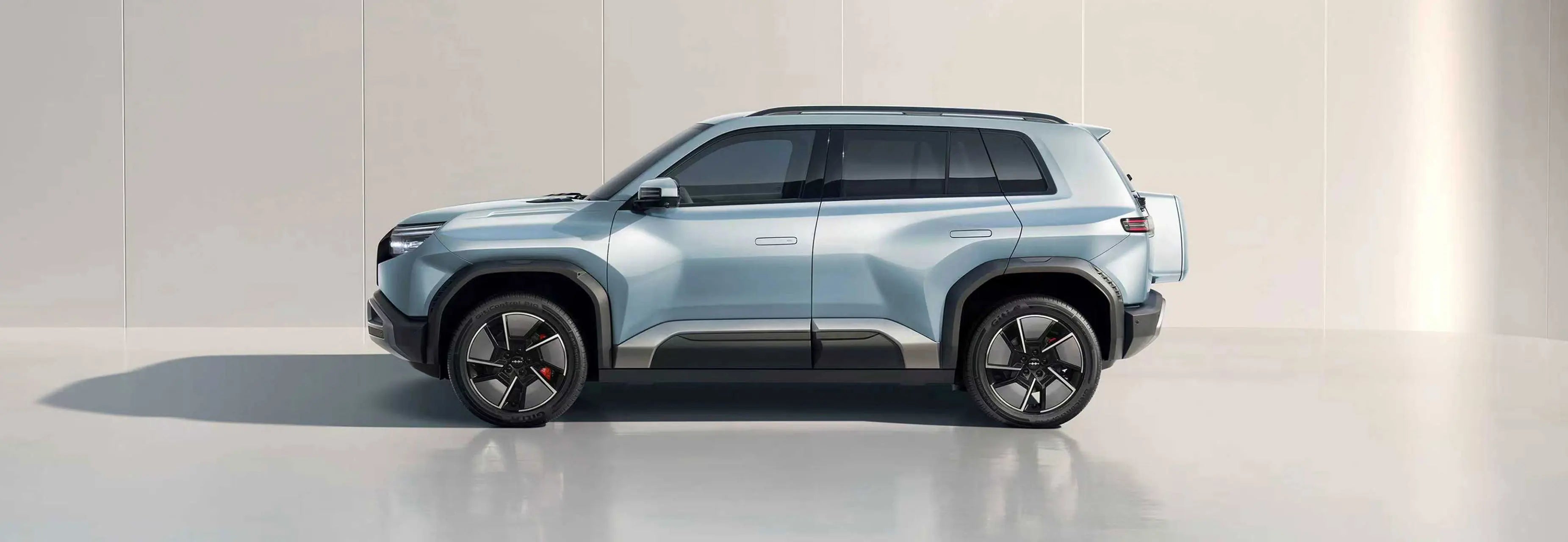 Titanio 3   4WD Intelligent Driving Max Edition