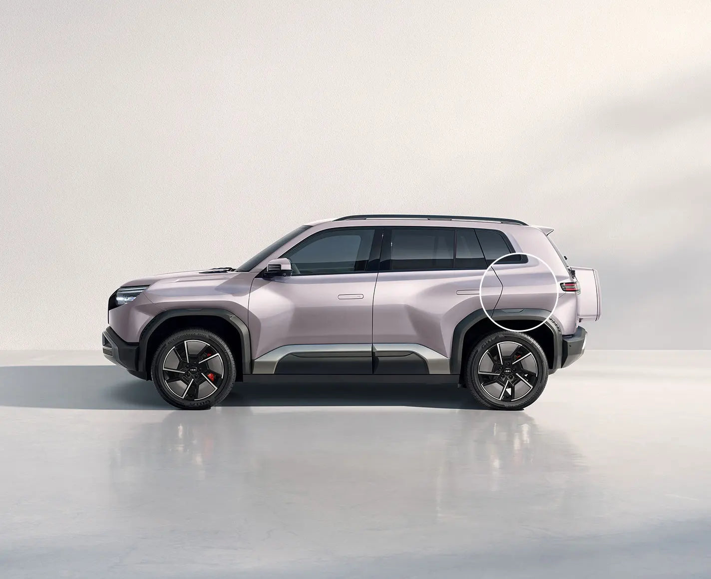 Titanio 3   4WD Intelligent Driving Max Edition